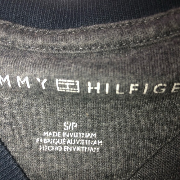 Men’s Tommy Hilfiger tee size small - Picture 2 of 2